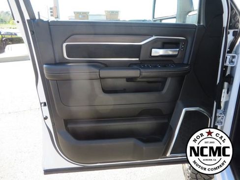Used 2026 RAM 2500 Laramie AWD/4WD image 19