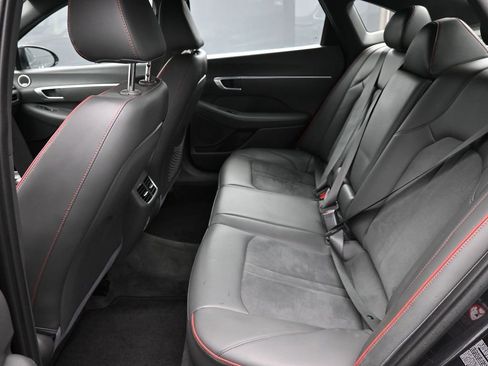 Used 2021 Hyundai Sonata SEL Plus w/ Tech Package image 12