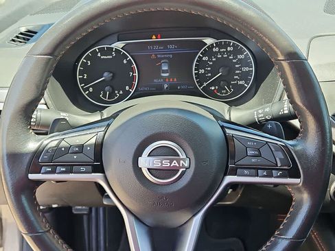 Used 2024 Nissan Altima 2.5 SR FWD image 19