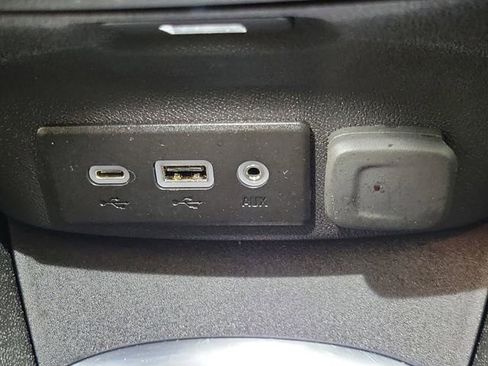 Used 2024 Chevrolet Malibu LT FWD image 26