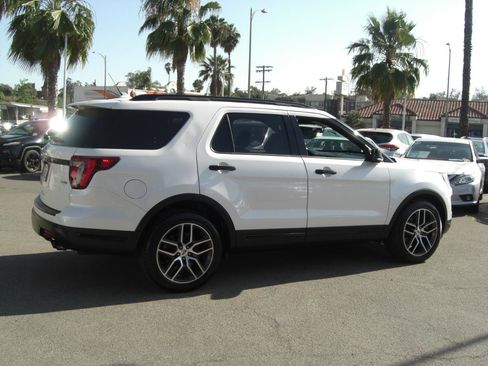 Used 2018 Ford Explorer Sport AWD/4WD image 17