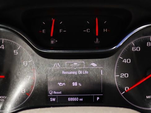 Used 2019 Chevrolet Cruze LS w/ LS Convenience Package FWD image 43