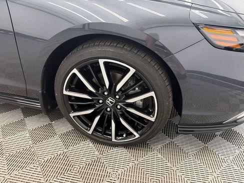 Used 2024 Honda Accord Touring image 14