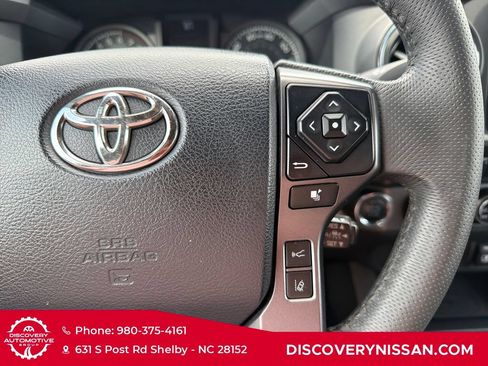Used 2018 Toyota Tacoma TRD Sport w/ Technology Package AWD/4WD image 21