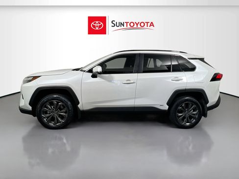 Used 2025 Toyota RAV4 XLE Premium w/ Weather Package AWD/4WD image 7