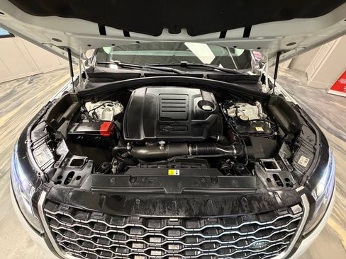Used 2018 Land Rover Range Rover Velar S AWD/4WD image 60