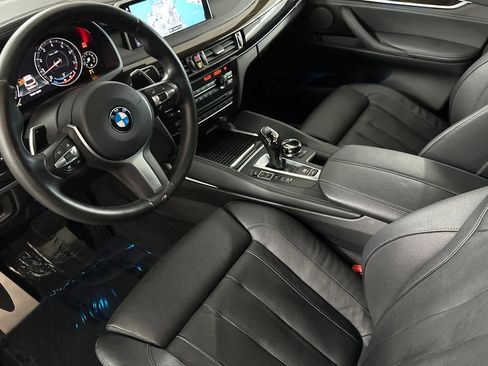 Used 2019 BMW X6 xDrive50i w/ M Sport Package image 11