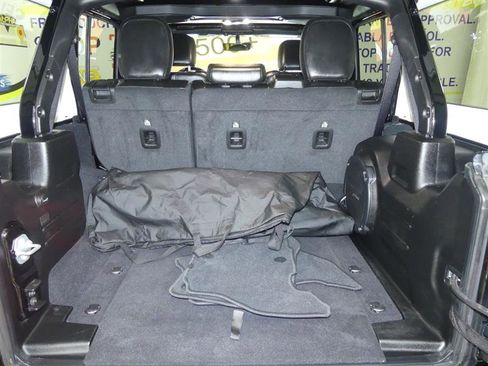 Used 2022 Jeep Wrangler Unlimited Rubicon 4xe w/ Cold Weather Group image 29