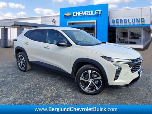 New 2026 Chevrolet Trax RS w/ Driver Confidence Package image 1