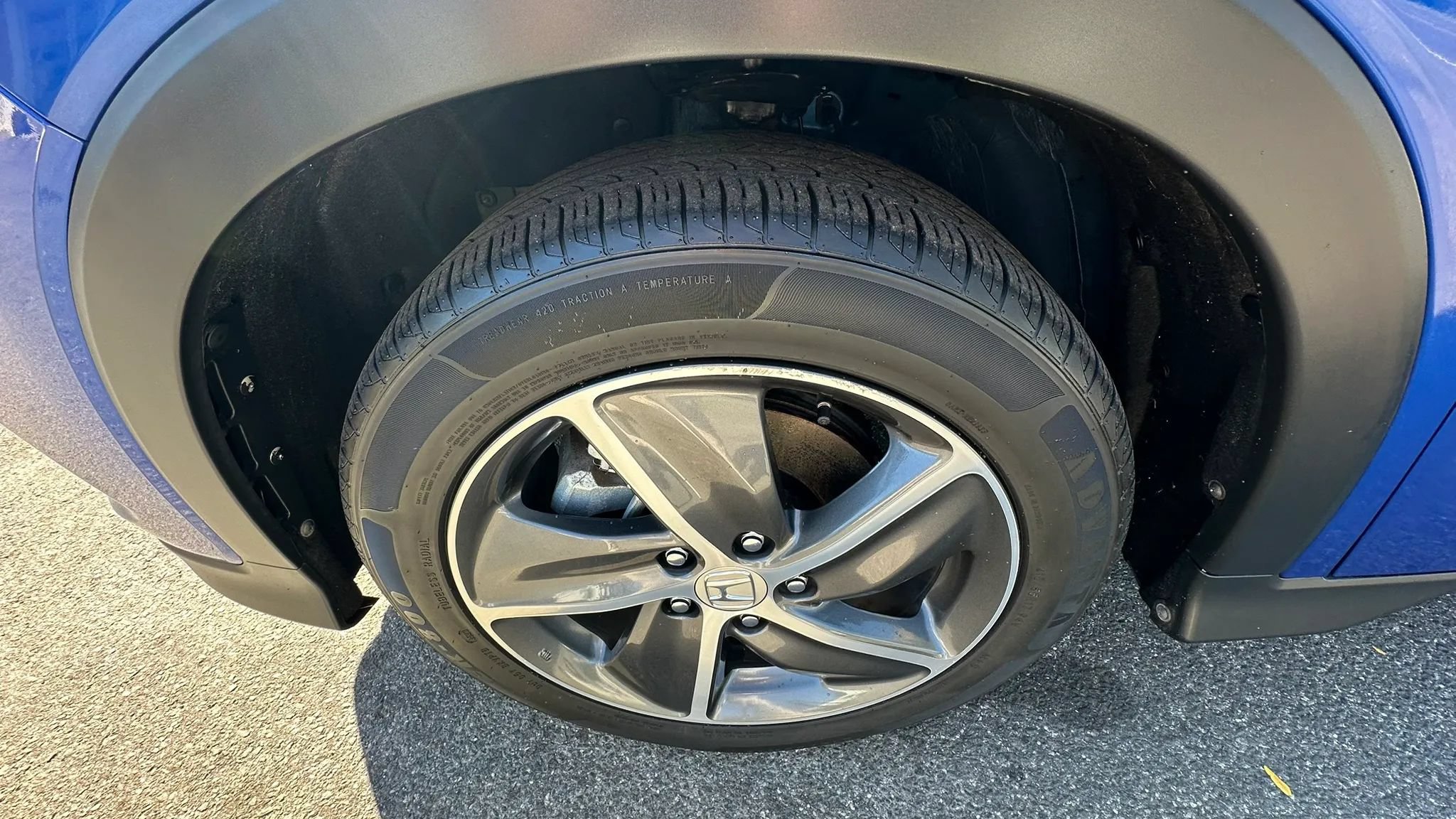Used 2022 Honda HR-V EX image 9