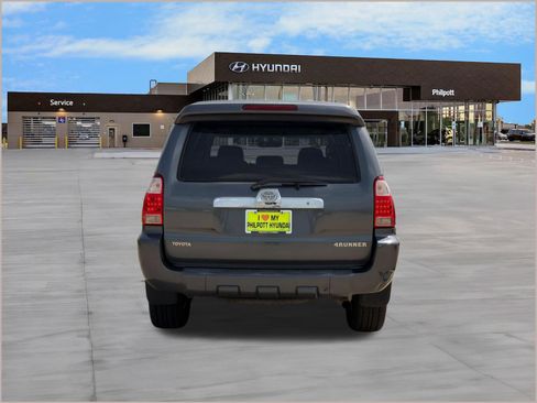 Used 2007 Toyota 4Runner SR5 RWD image 10