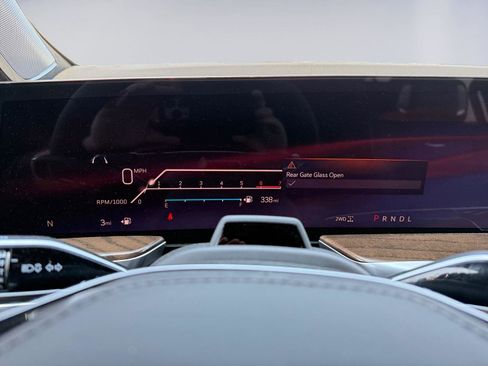 New 2026 Cadillac Escalade Platinum Sport AWD/4WD image 22