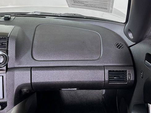 Used 2008 Saturn Sky w/ Premium Trim Package image 21