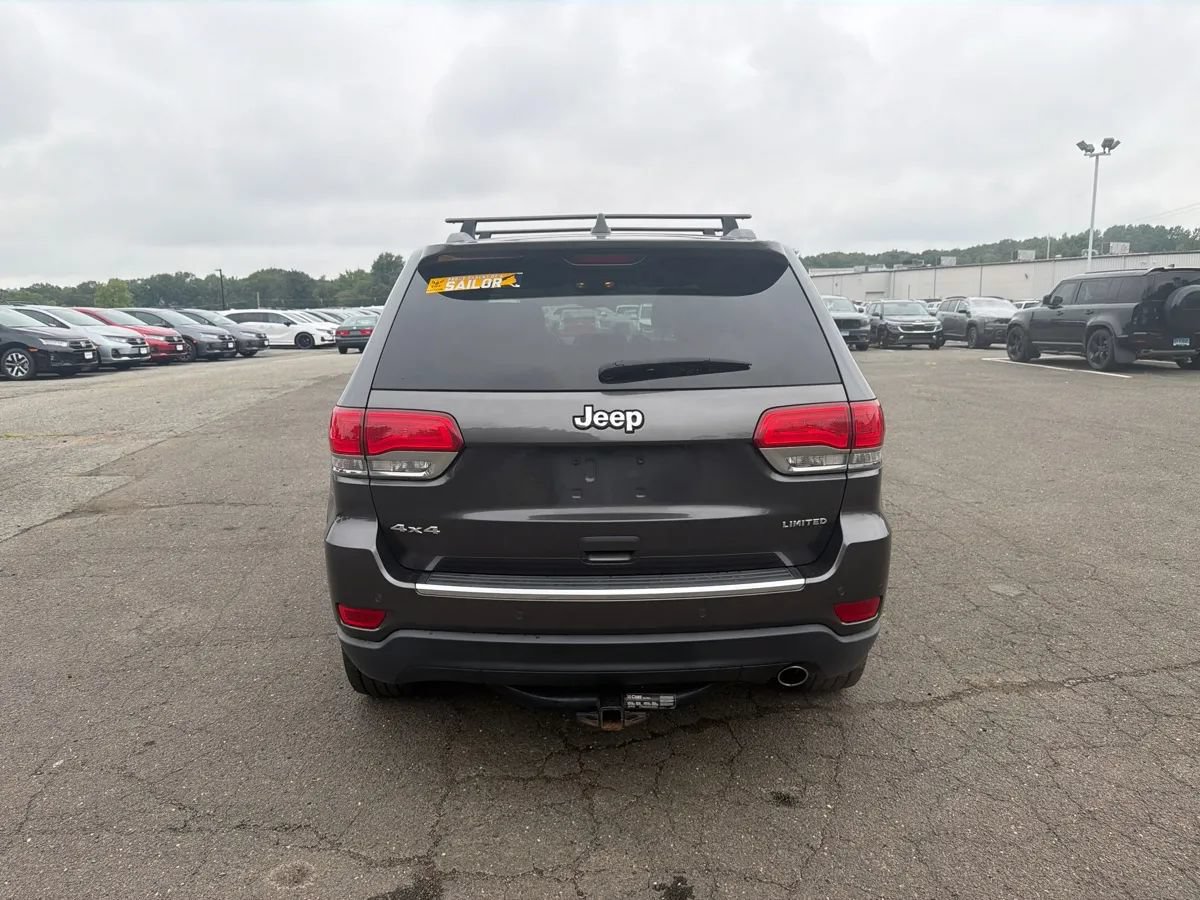Used 2017 Jeep Grand Cherokee Limited w/ Luxury Group II AWD/4WD image 4