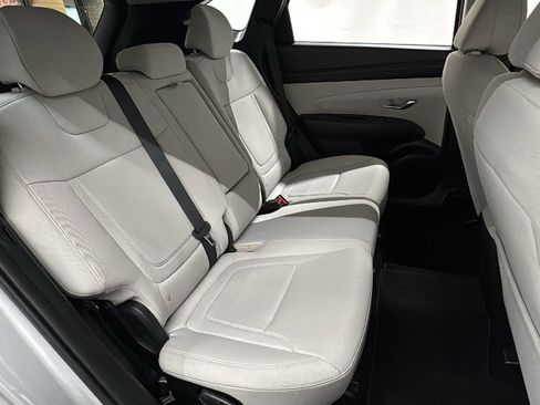 Used 2026 Hyundai Tucson SE FWD image 11