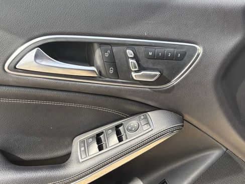 Used 2018 Mercedes-Benz CLA 250 CLA 250 image 11