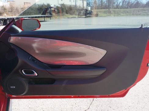 Used 2015 Chevrolet Camaro SS w/ RS Package image 17