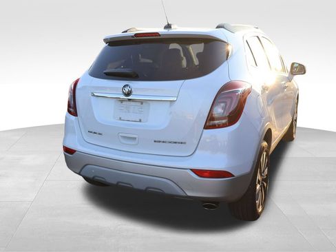 Used 2018 Buick Encore Essence FWD image 17