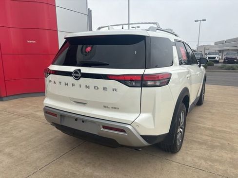 Certified 2024 Nissan Pathfinder SL image 6