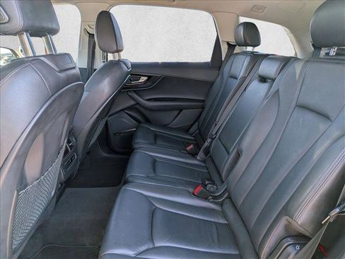 Used 2019 Audi Q7 3.0T Premium Plus image 17