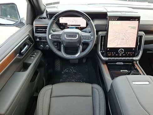 New 2026 GMC Yukon Denali w/ Denali Reserve Package AWD/4WD image 14
