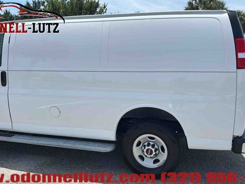 Used 2024 GMC Savana 2500 w/ Driver Convenience Package RWD image 5