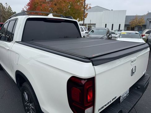 Used 2019 Honda Ridgeline Sport image 13