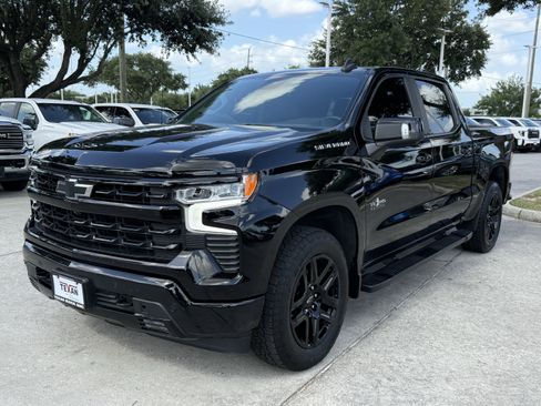 Used 2025 Chevrolet Silverado 1500 RST AWD/4WD image 9