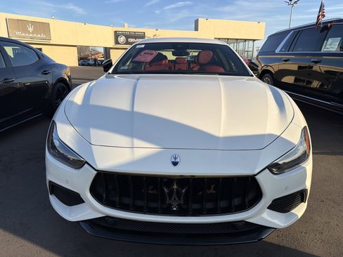 Used 2023 Maserati Ghibli Modena Q4 image 2