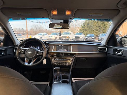 Used 2020 Kia Optima LX image 22