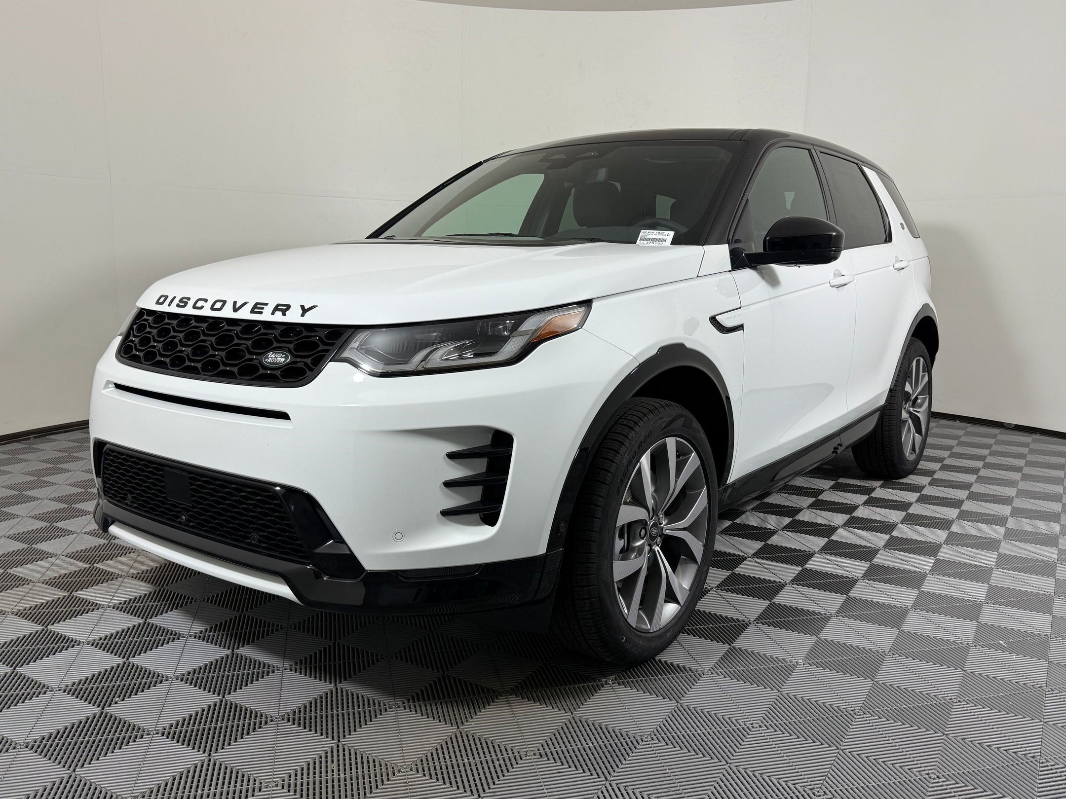 New 2026 Land Rover Discovery Sport Landmark AWD/4WD image 1