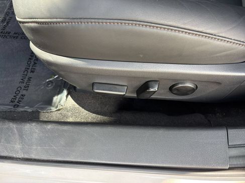 Used 2026 MAZDA MAZDA3 s FWD image 23