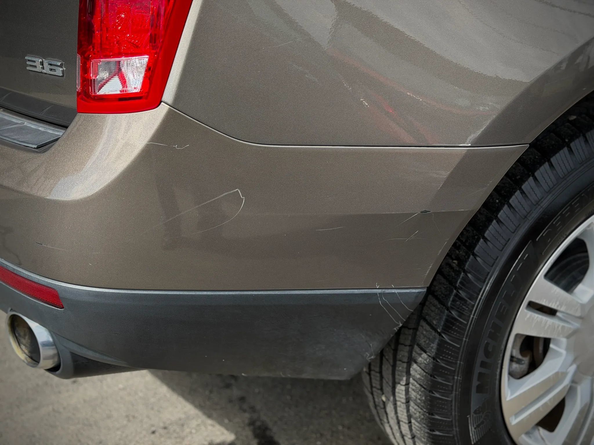 Used 2014 Cadillac SRX Luxury FWD image 14