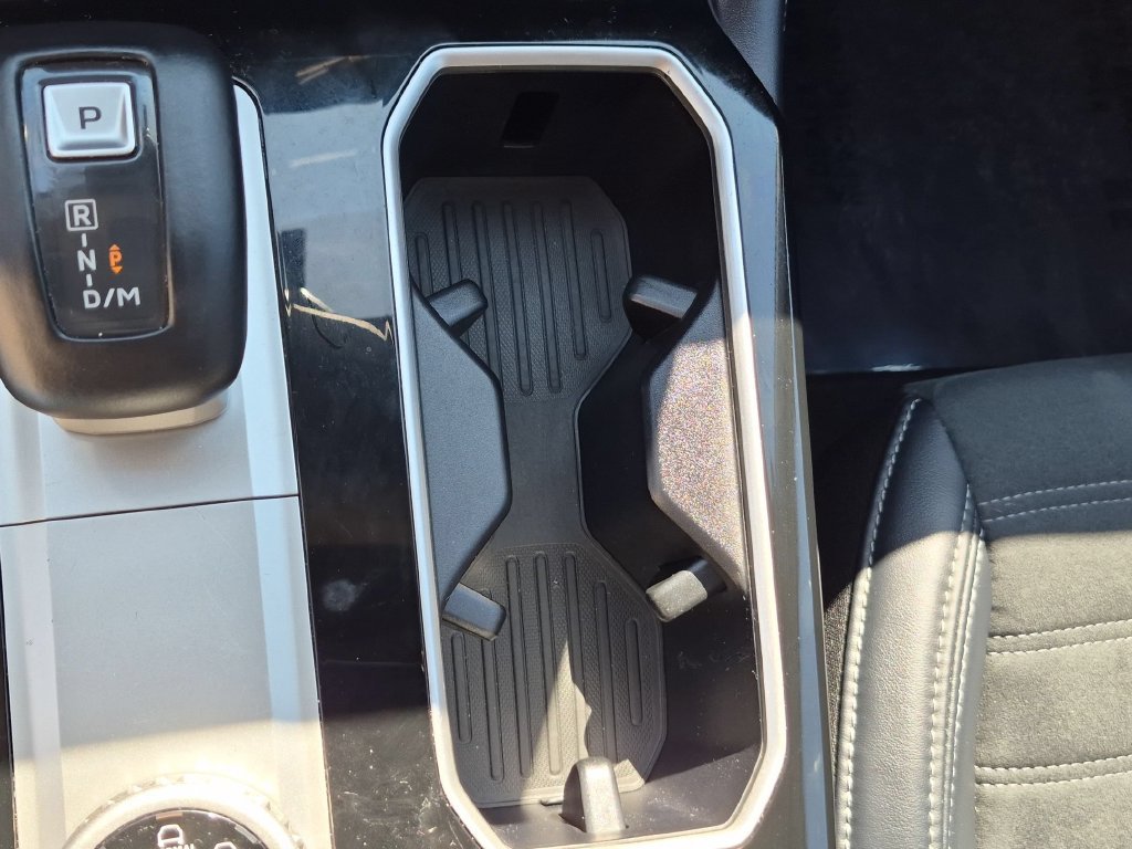 Used 2025 Mitsubishi Outlander SE AWD/4WD image 24