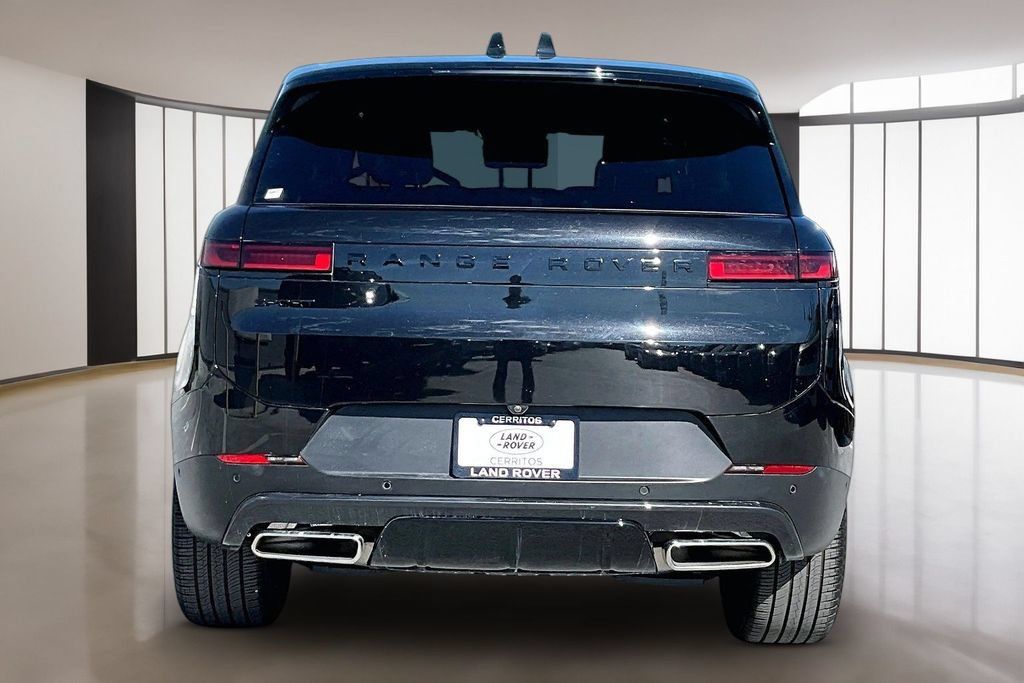 Certified 2025 Land Rover Range Rover Sport SE AWD/4WD image 5