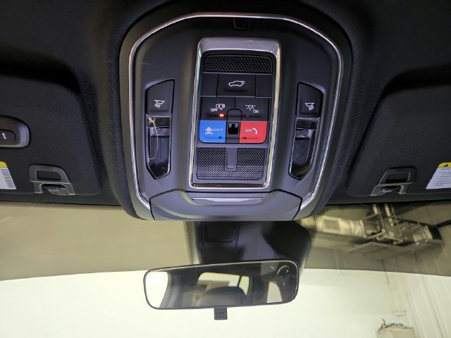 Used 2025 Jeep Grand Cherokee Limited RWD image 33