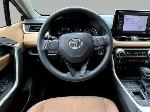 Used 2021 Toyota RAV4 XLE w/ Protection Package (TMS) AWD/4WD image 8