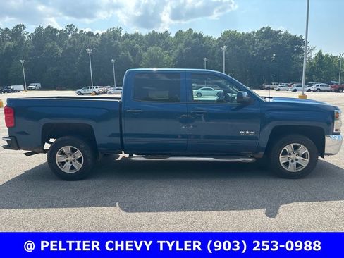 Used 2018 Chevrolet Silverado 1500 LT w/ Texas Edition RWD image 10