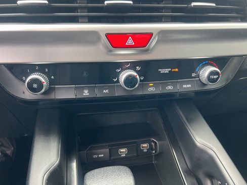 Used 2021 Kia Telluride LX image 53