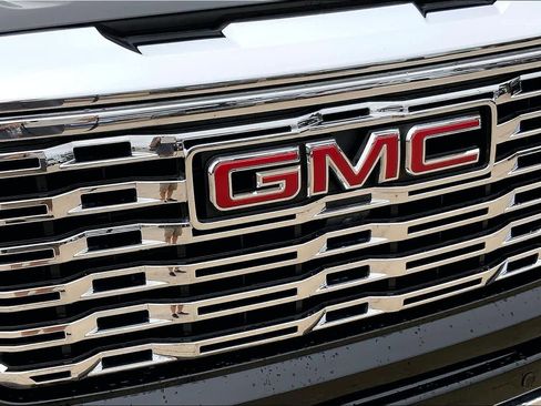 Certified 2025 GMC Sierra 1500 Denali w/ Denali Reserve Package AWD/4WD image 30
