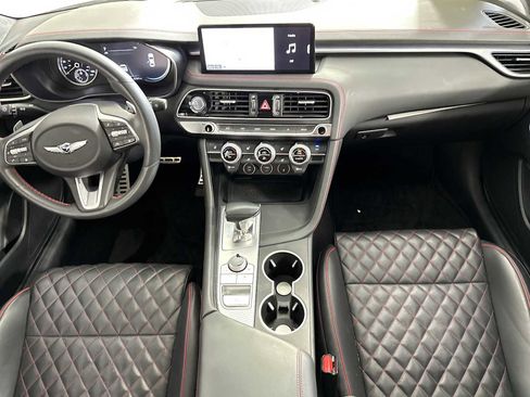 Used 2022 Genesis G70 3.3T image 15