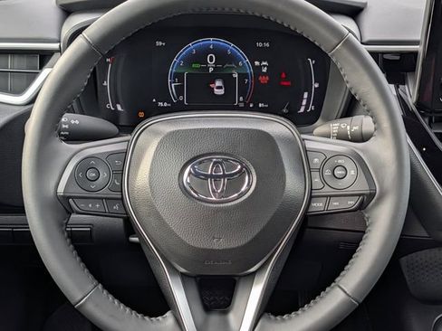 Used 2026 Toyota Corolla SE image 9