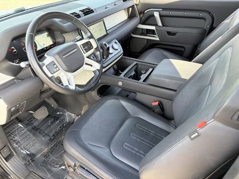 Used 2022 Land Rover Defender 90 X-Dynamic S image 5