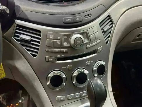 Used 2008 Subaru Tribeca Limited image 25