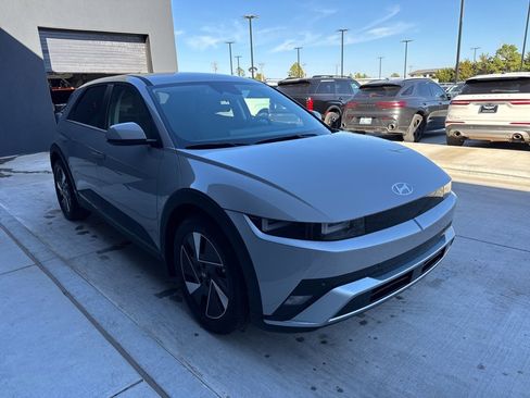 New 2026 Hyundai Ioniq 5 SE image 11