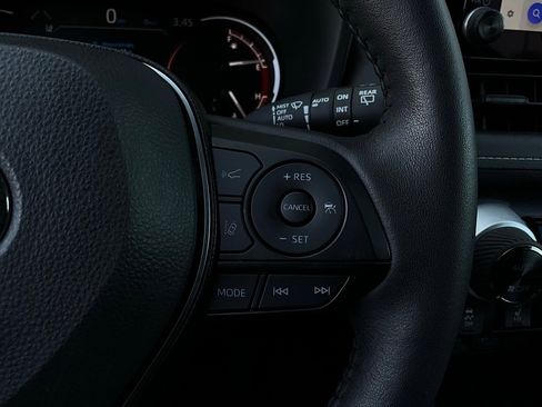 Used 2025 Toyota RAV4 XLE image 35