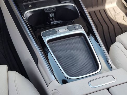 Used 2025 Mercedes-Benz GLB 250 GLB 250 image 24