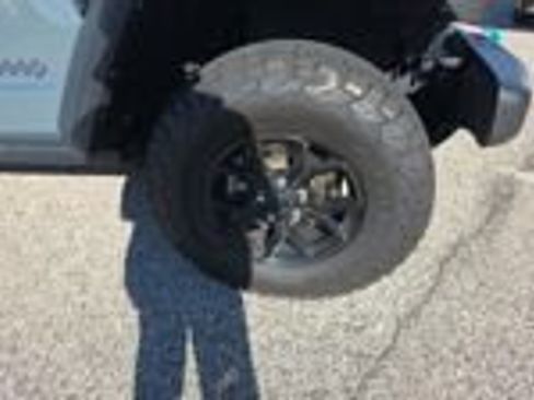 Used 2024 Jeep Wrangler Unlimited AWD/4WD image 28