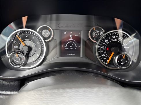 Used 2019 RAM 2500 Big Horn image 12