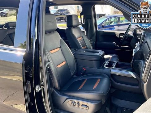 Used 2022 GMC Sierra 1500 AT4 w/ AT4 Preferred Package AWD/4WD image 7